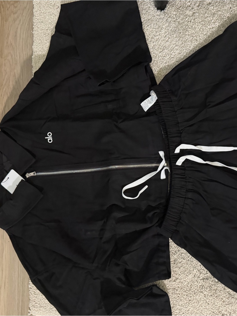 ALO Yoga Black Skirt Set with White Tank and Drawstrings - Picture 4 of 5